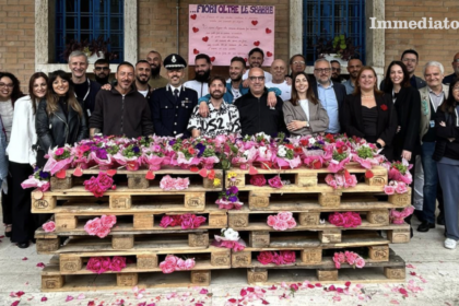“Fiori oltre le sbarre”, nel carcere di Foggia fiori e doni solidali per le donne, in visita e detenute