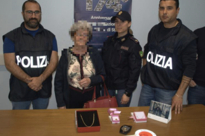 Terrore tra le anziane a Manfredonia, arrestato presunto rapinatore seriale delle collane d’oro