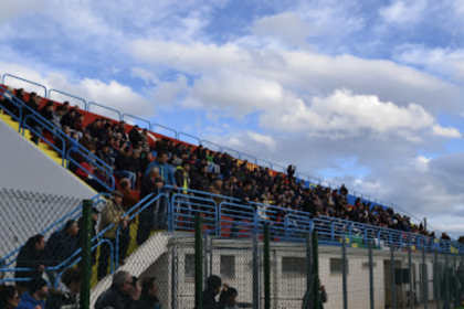 Disordini allo stadio di Apricena, Daspo per tre tifosi dopo l’aggressione a un dirigente ospite