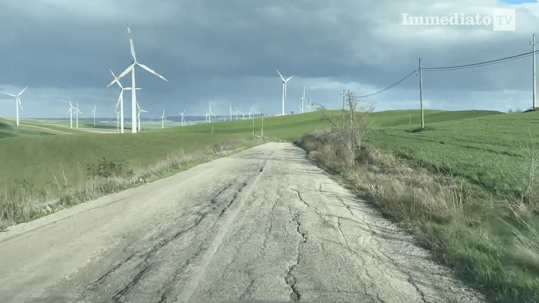 Pale e pannelli, la rabbia della Daunia: energia per tutta Italia ma bollette sempre più care