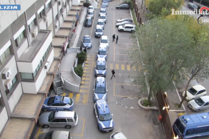 Auto rubate e “clonate” con i dati di veicoli incidentati: sgominata a Foggia una rete del riciclaggio