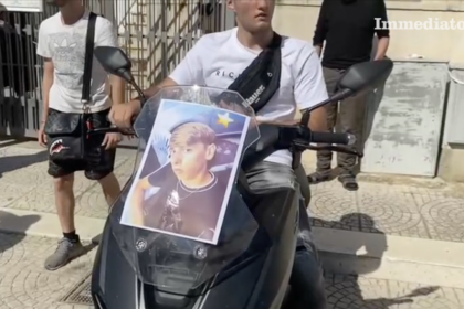 Orta Nova si ferma per Andrea, l’abbraccio di un paese al 17enne morto nell’incidente