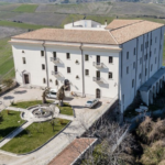 A Deliceto il filosofo Guzzi per riflettere sulla pace: “La vera sfida è cambiare l’uomo”