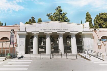 Orari cimitero di Barletta, Cannito incontra cittadina e non esclude nuove soluzioni