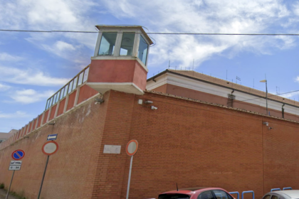 Carcere di San Severo: sequestrati due microtelefonini, sei smartphone e hashish, denunciati otto detenuti