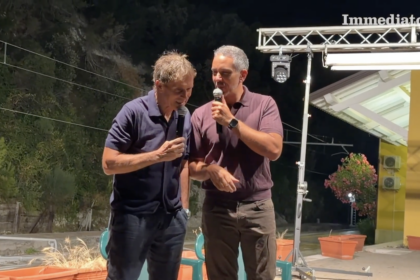 Tra imitazioni, musica e grandi emozioni: il Gargano Arte Festival parte con il pieno di applausi